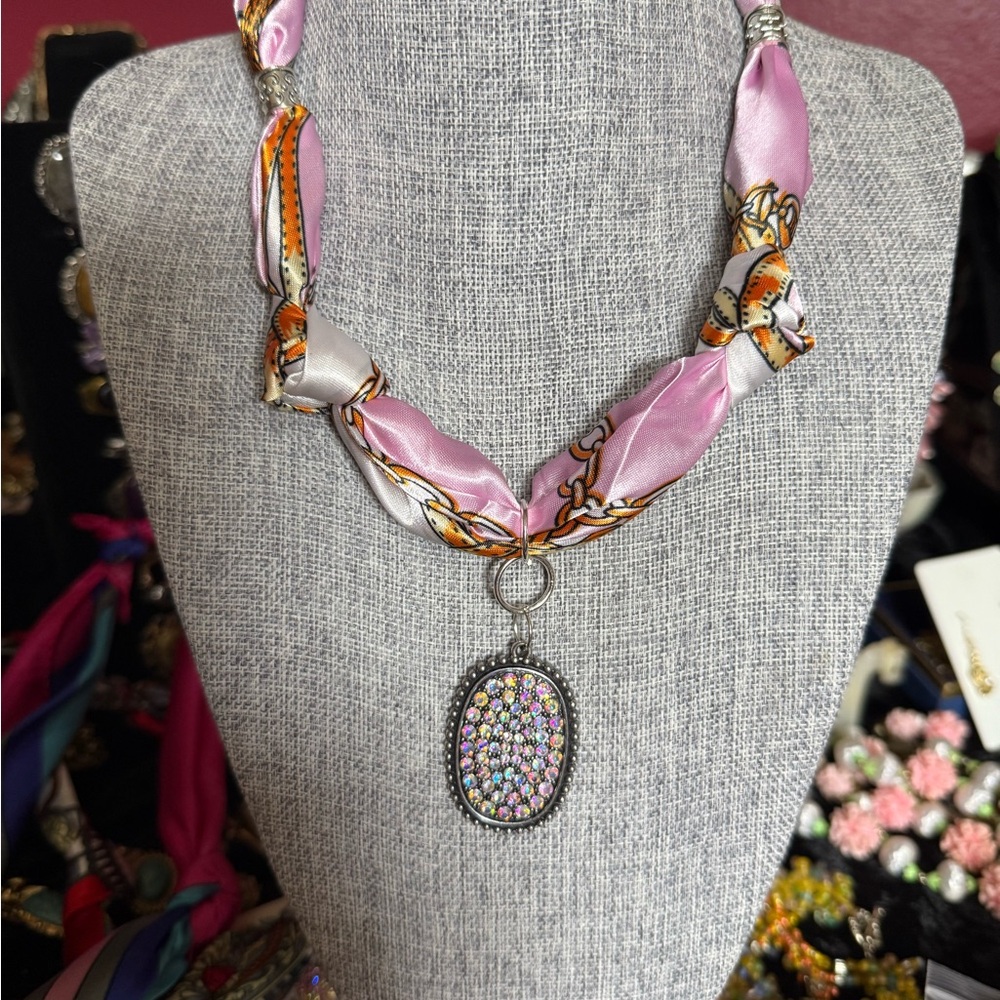 Elegant Pink and Silver Scarf Pendant Necklace